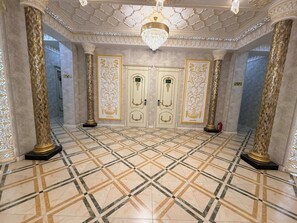Hallway - Velvet Hotel  (Tashkent)