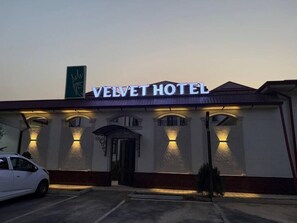 Exterior - Velvet Hotel  (Tashkent)