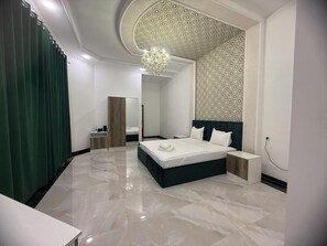 Deluxe-Zimmer, Blick auf den Innenhof
