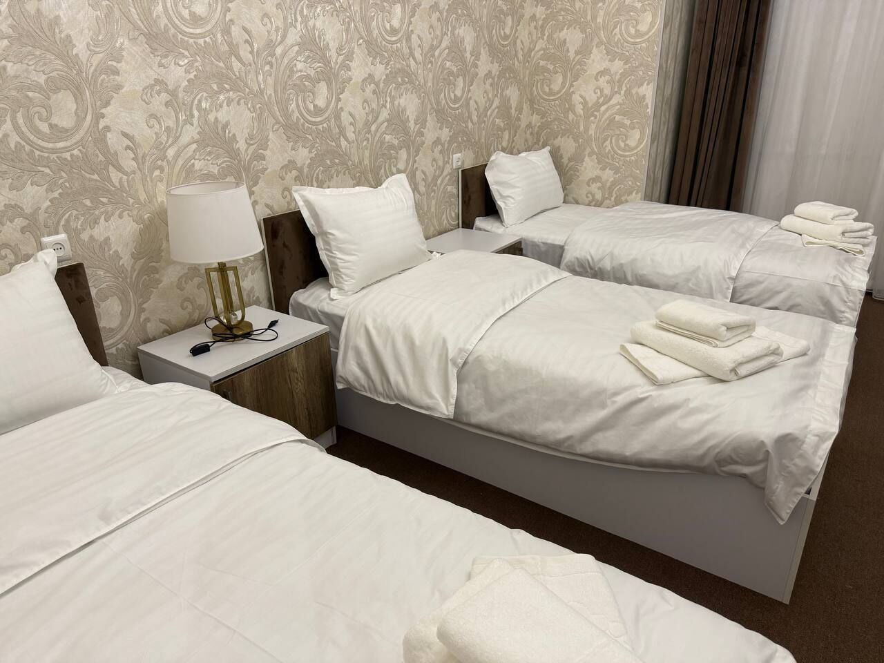 Classic Triple Room | Hypo-allergenic bedding, down comforters, desk, soundproofing