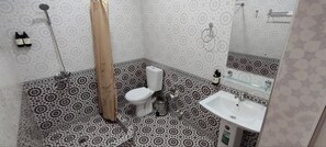 Superior Double Room Single Use | Bathroom | Hair dryer, slippers, towels, soap - Velvet Hotel (Tashkent)