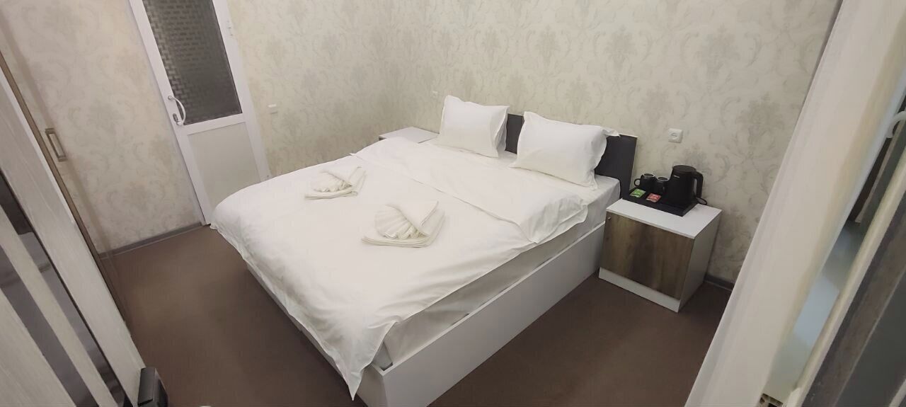 Standard Single Room | Premium bedding, desk, free WiFi, bed sheets