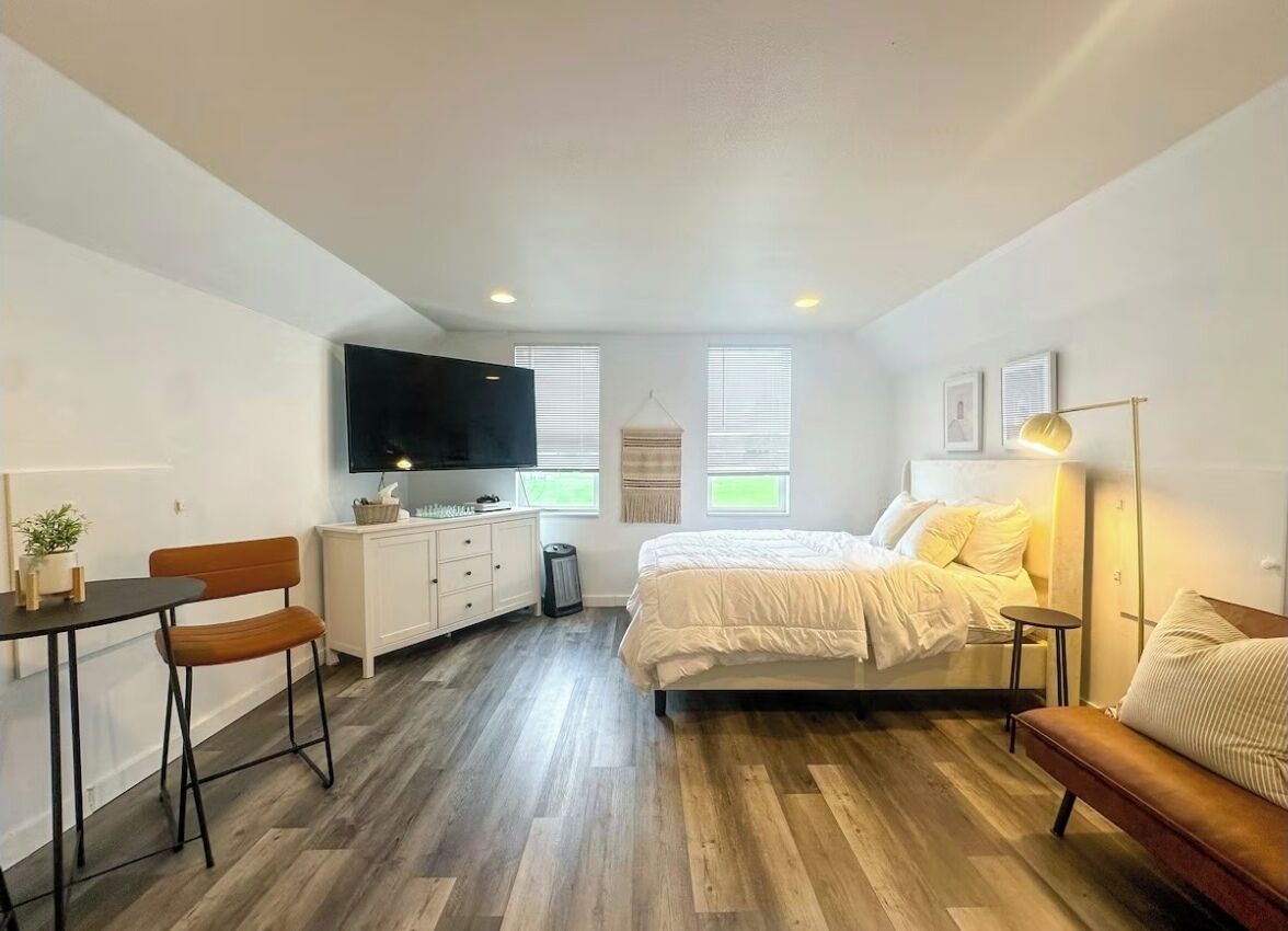 Fer et planche à repasser, Wi-Fi gratuit, draps fournis