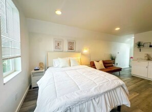 1 bedroom, iron/ironing board, free WiFi, bed sheets