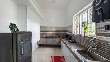 Comfort-Villa, Balkon, Gartenblick | Zimmersafe, Bügeleisen/Bügelbrett, kostenloses WLAN