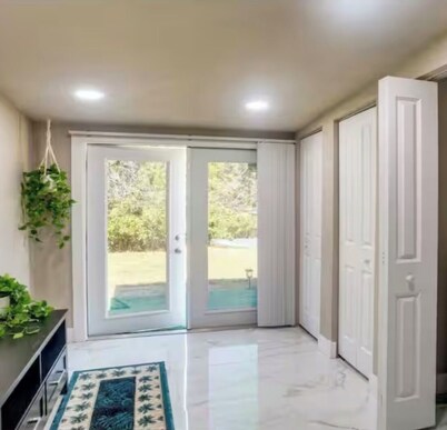 3-bedroom riverfront house next to historic downtown Fort Myers