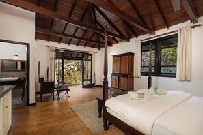 3 bedrooms, WiFi, bed sheets - Cozy 3BR Hill Country Cottage - Fireplace & Tea Garden Views (Haputale)