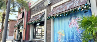 Margaritaville Luxe Cottage • 2 Master Suites • Disney ~5m • Walk to Food & Fun