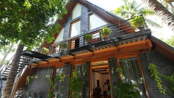 واجهة المنشأة