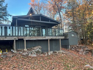 Exterior - Winter Holidays at the Lake in an Year Around Home 🎄🎅🎊🕎 (Lakefield)