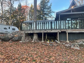 Property grounds - Winter Holidays at the Lake in an Year Around Home 🎄🎅🎊🕎 (Lakefield)