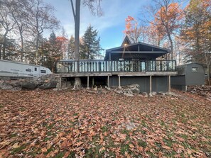 Exterior - Winter Holidays at the Lake in an Year Around Home 🎄🎅🎊🕎 (Lakefield)