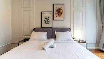 Suite Grand, 1 habitación, con acceso al salón lounge del club, vista a la ciudad | Sábanas de algodón egipcio, ropa de cama de alta calidad y edredón