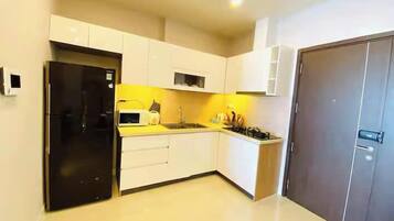 Phòng Royal, 1 phòng ngủ, quyền sử dụng Club Lounge, quang cảnh thành phố | Bếp riêng | Tủ lạnh, lò vi sóng, lò nướng, bếp nấu