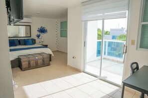 4 chambres, fer et planche à repasser, Wi-Fi gratuit, draps fournis