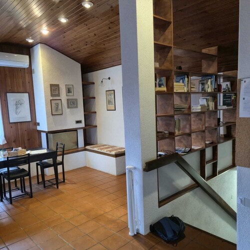 Cozy attic in quiet area near road junctions and commercial area