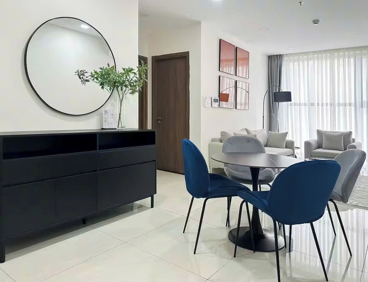 Phòng Suite dành cho gia đình, 3 phòng ngủ, quyền sử dụng Club Lounge, quang cảnh thành phố | Khu vực ăn uống tại phòng
