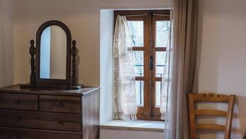 Villa, 3 Bedrooms, Balcony | Interior