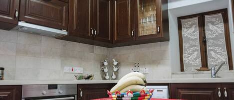 Villa, 3 Bedrooms, Balcony | Private kitchen