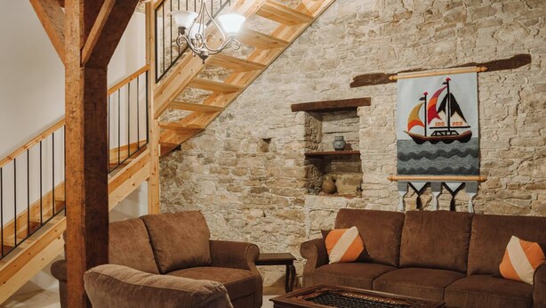 Living room - Charming 3-bedroom Cottage in Heart of Vasa Koilaniou (Vasa)