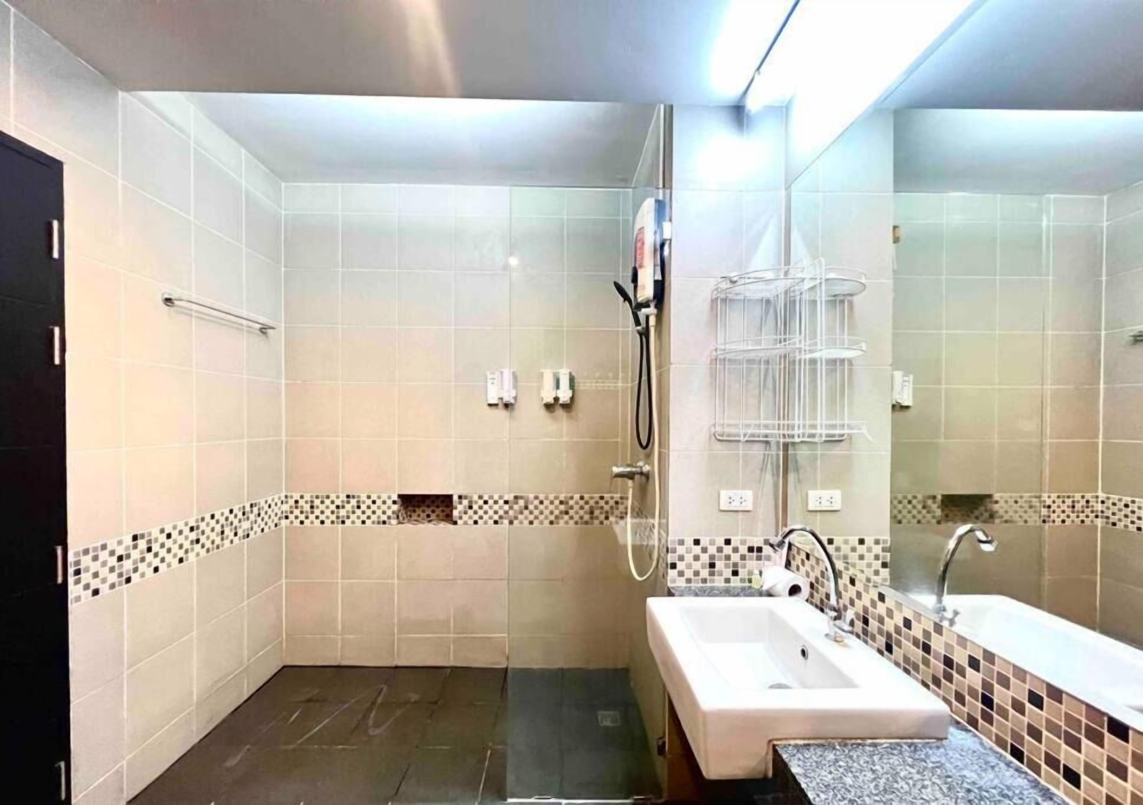 Apartment | Bathroom