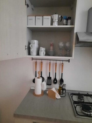 Oven, stovetop