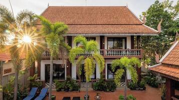 Villa Exclusive, 6 chambres (The Entire Villa) | Literie de qualité supérieure, minibar, coffres-forts dans les chambres
