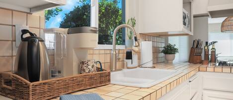 Microondas, horno, parrilla de estufa y lavavajillas