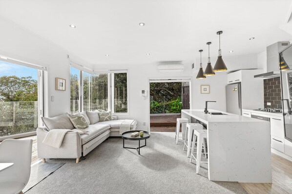 Tabla de planchar con plancha y wifi gratis 