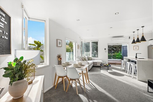 Charming 2BR Home Near City & Bay by Zodiak Stays