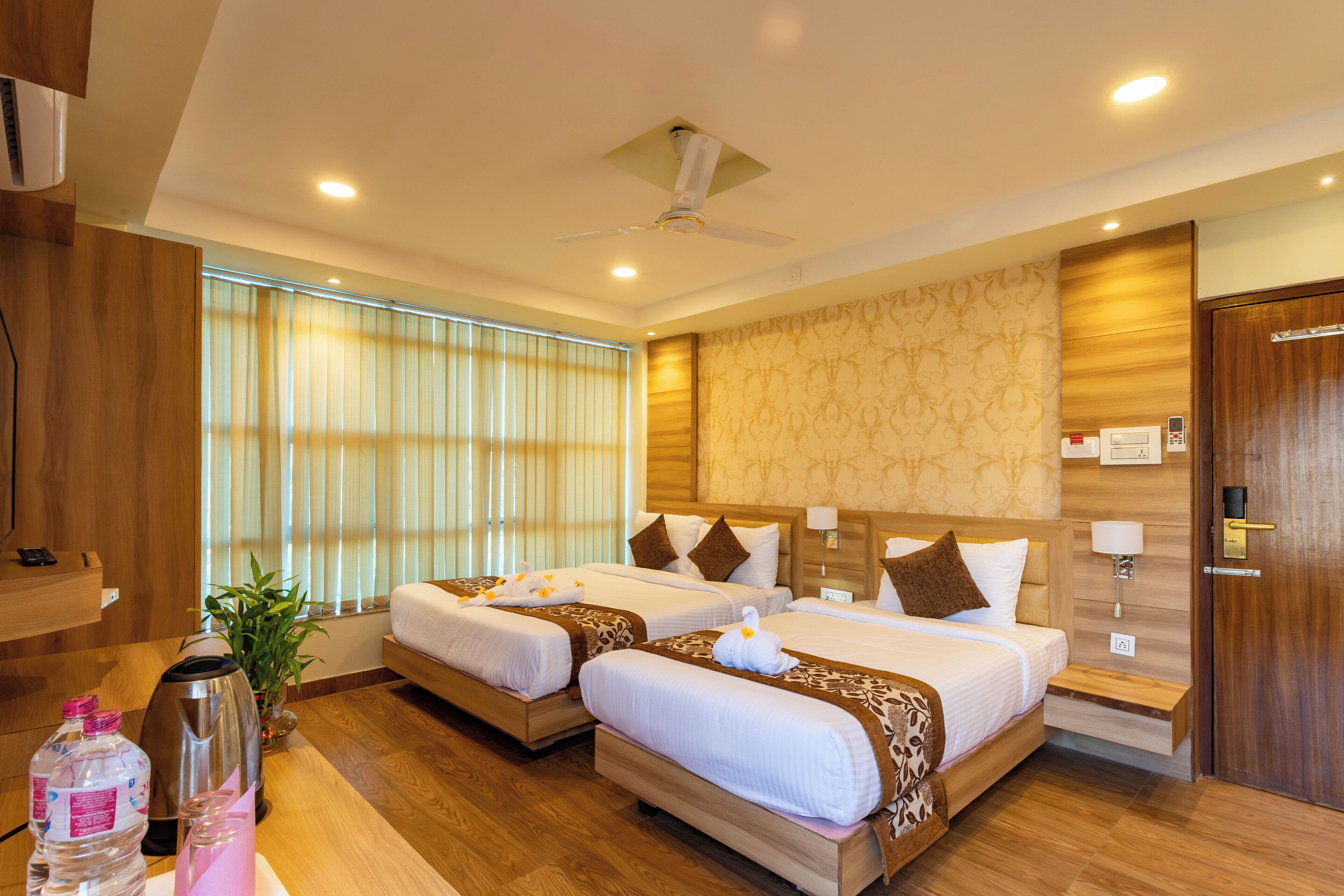 豪華三人房, 露台, 山景 | 書桌、手提電腦工作空間、免費 Wi-Fi