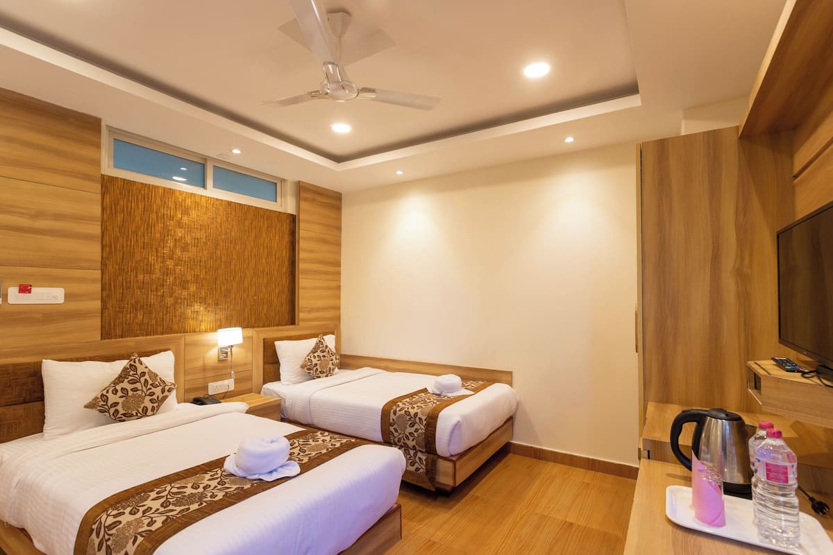 Deluxe Twin kamer, uitzicht op vallei | Een bureau, een laptopwerkplek, gratis wifi