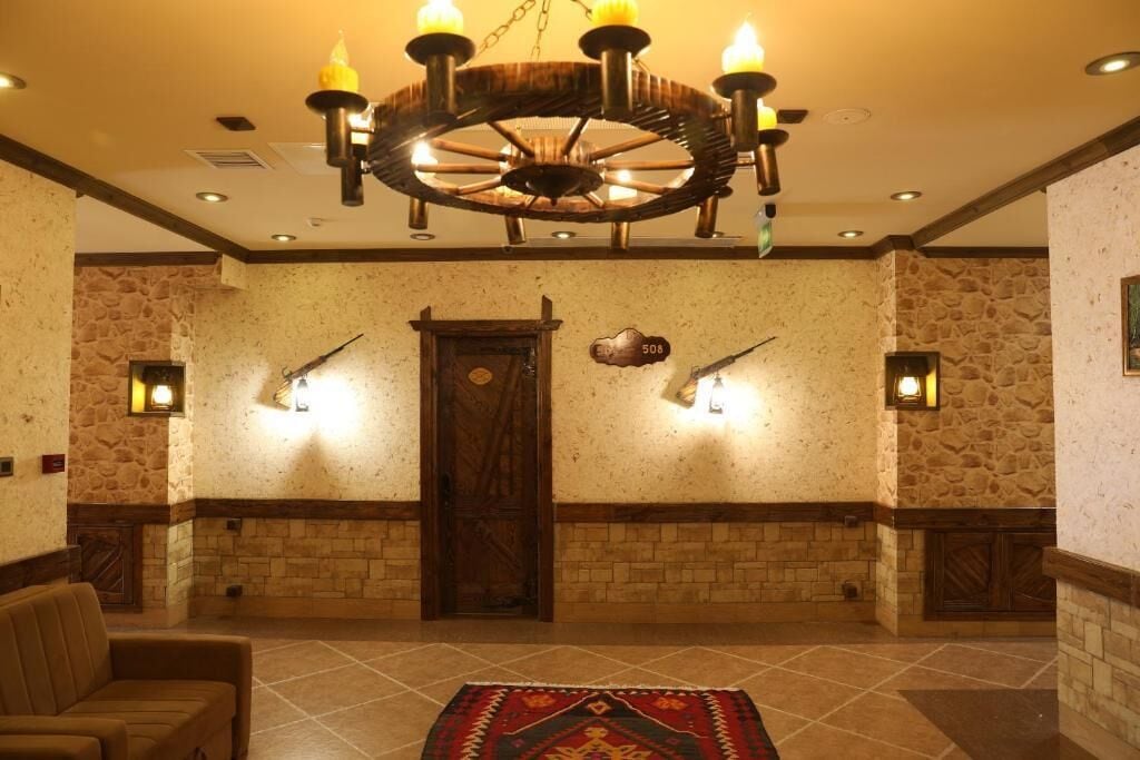 Habitación estándar con 2 camas individuales, vistas a la montaña | Caja fuerte, escritorio, sistema de insonorización y wifi gratis