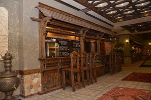 3 bars/lounges - Sangar Gala Resort Hotel (Ilisu)