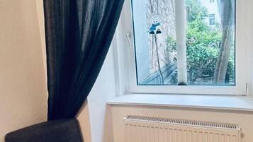 Apartamento básico | Vista do quarto