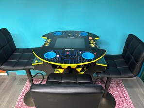 Spielezimmer