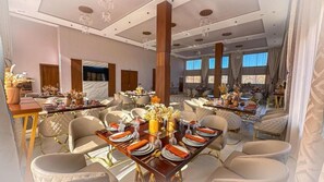 Petit déjeuner buffet compris tous les jours