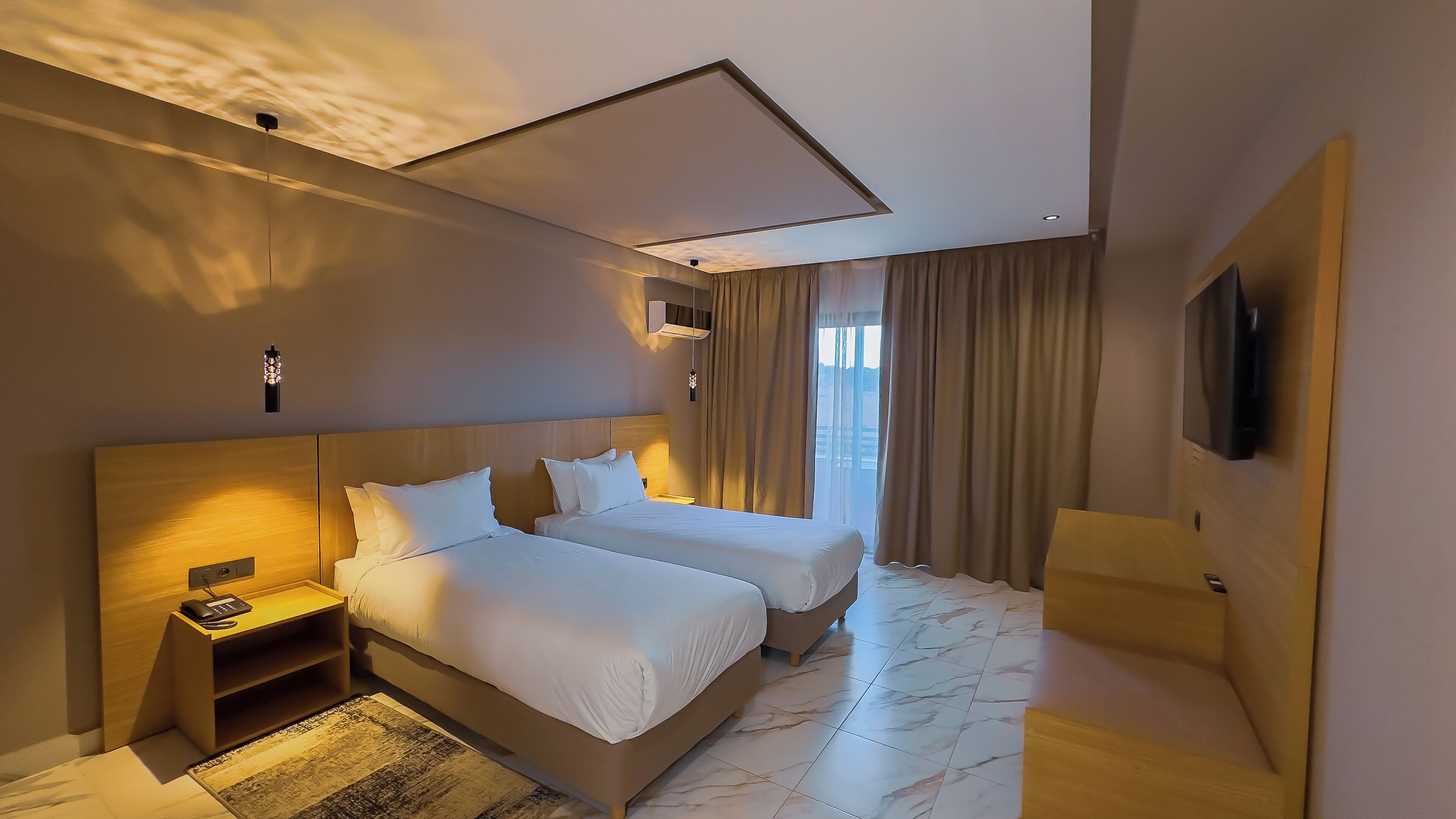 In-room safe, free WiFi, wheelchair access