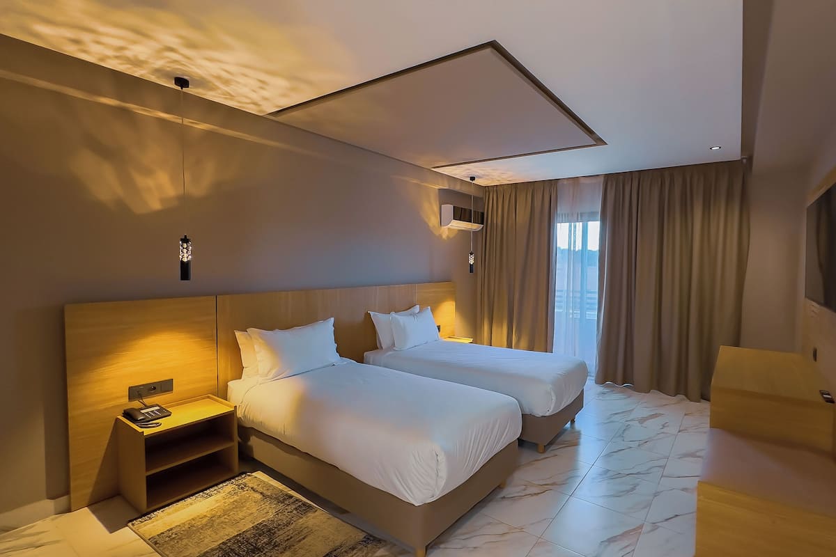 Coffres-forts dans les chambres, Wi-Fi gratuit