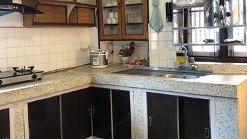 Monolocale, 1 camera da letto, balcone | Interni