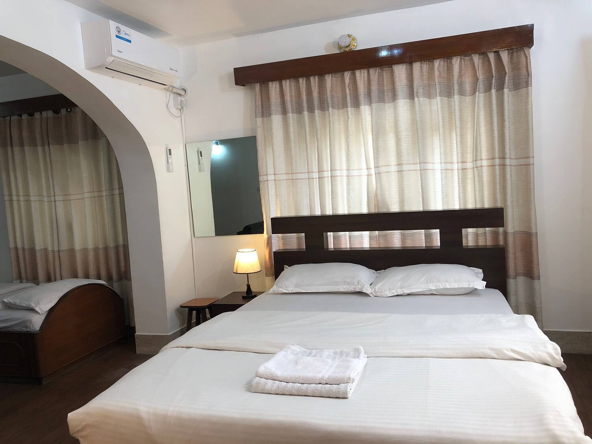 Studio, 1 Bedroom, Balcony