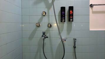 Estudio, 1 habitación, balcón | Baño