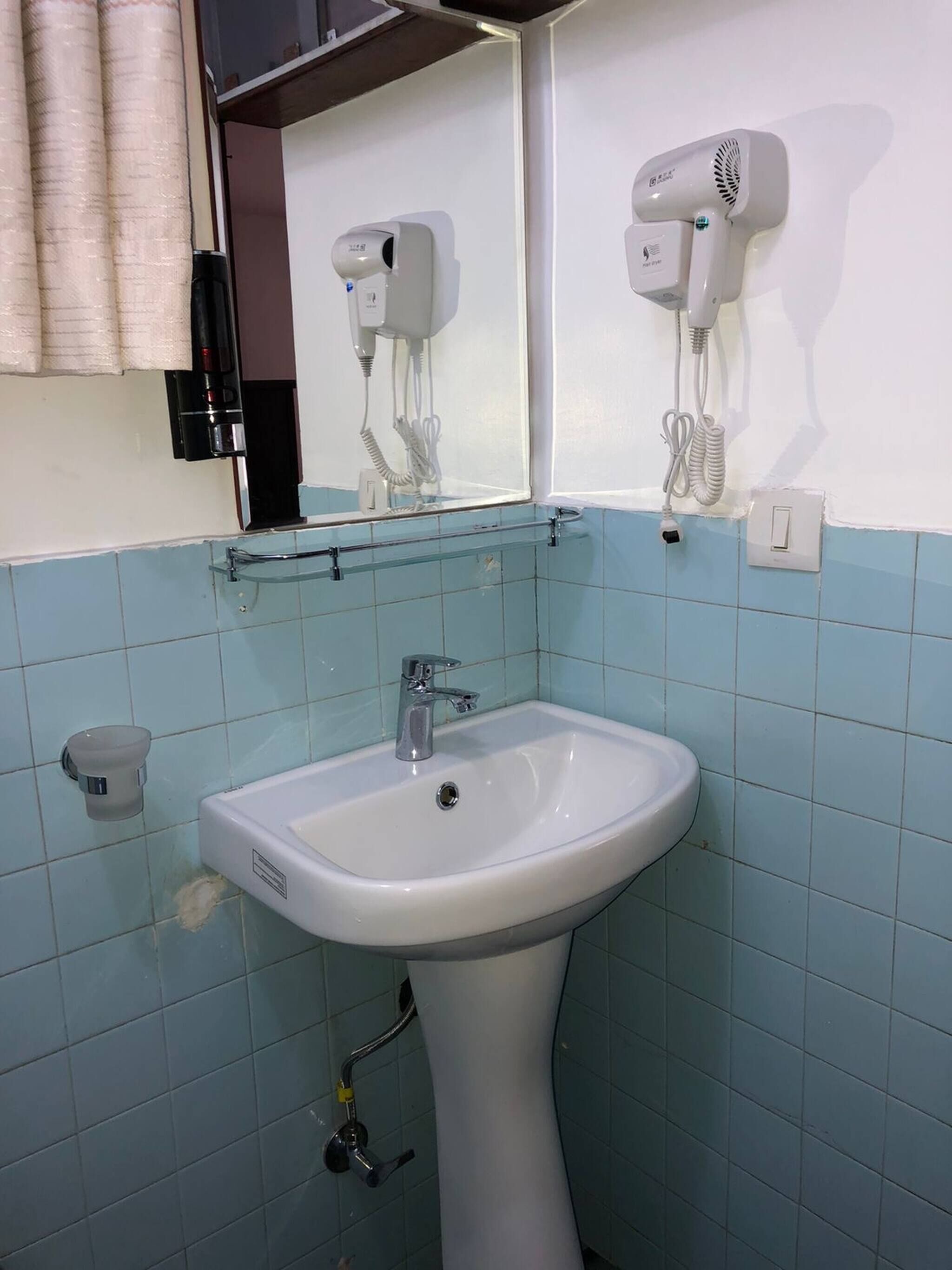 Studio, 1 Bedroom, Balcony | Bathroom