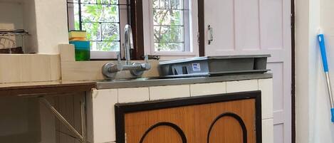 Apartment, 1 Bedroom, Smoking, Balcony | Interior