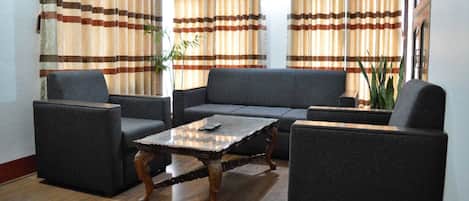 Appartement, 1 slaapkamer, roken, balkon | Woonkamer