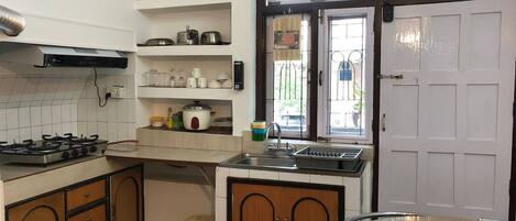 Apartment, 1 Bedroom, Smoking, Balcony | Interior