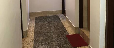 Apartment, 1 Bedroom, Smoking, Balcony | Interior