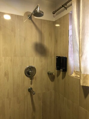 Apartment, 1 Schlafzimmer, Raucher, Balkon | Badezimmer