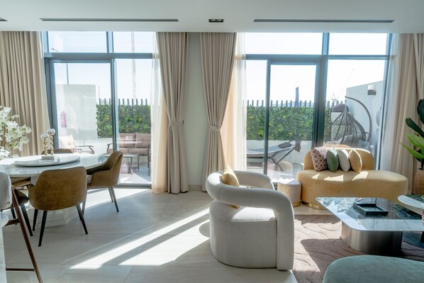 Interior detail - Luxury townhouse in Al Danah Bay (Ras Al Khaimah)