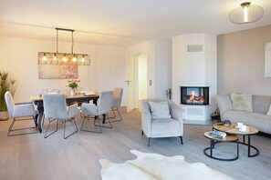 Interior - Exclusive Sea Breeze apartment with sauna, fireplace and garden, close to the beach. (List auf Sylt)